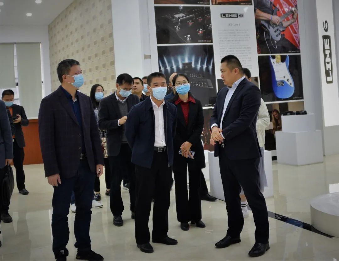 吴川市政府调研组莅临钱柜777高新科技产业园调研工业园区建设